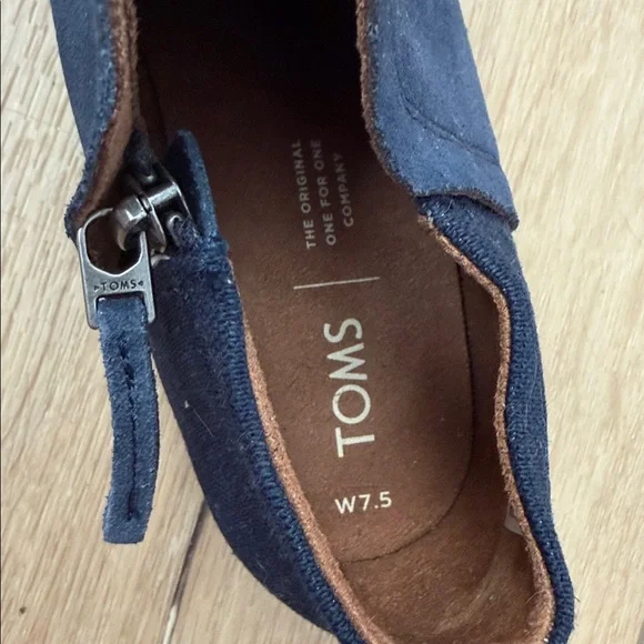 Toms Deia Navy Blue Booties - Picture 5 of 5